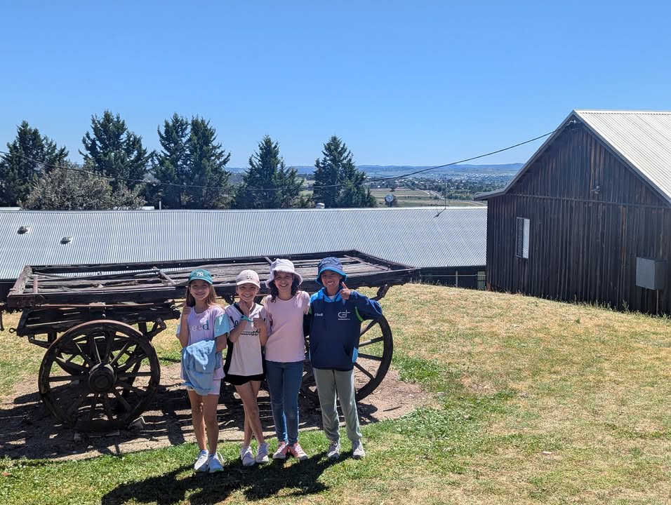 1064353905193300_1463559561939397-1