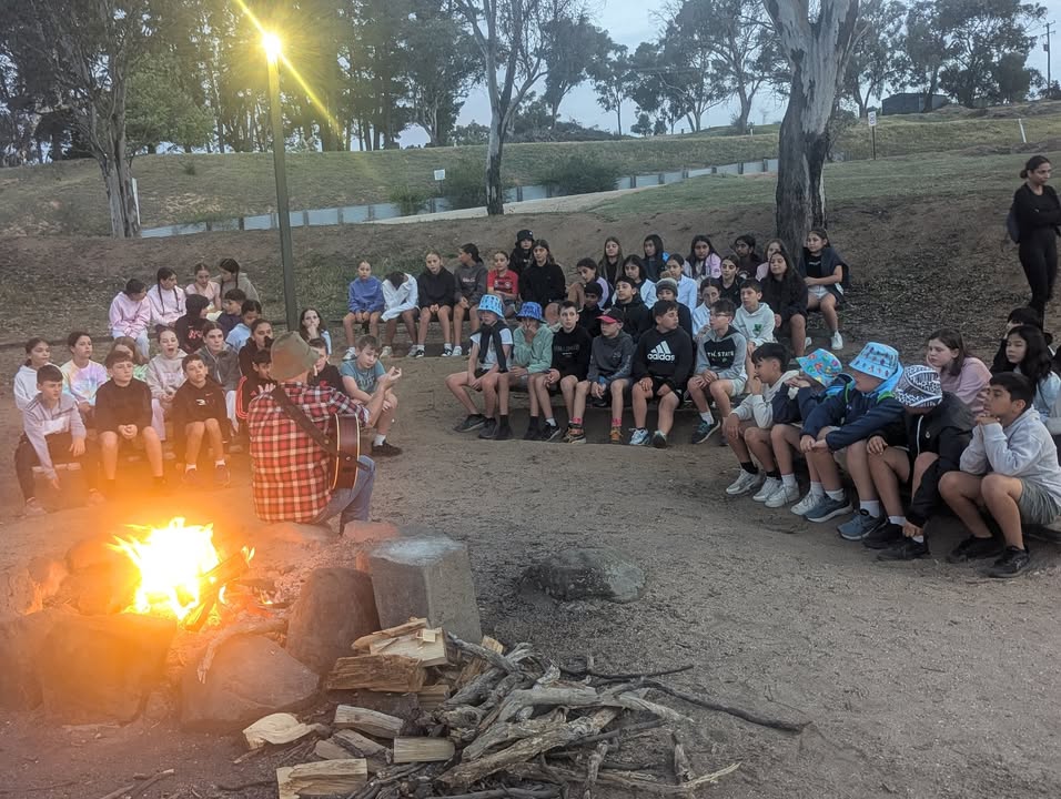 1064353905193300_1463872125241474-1